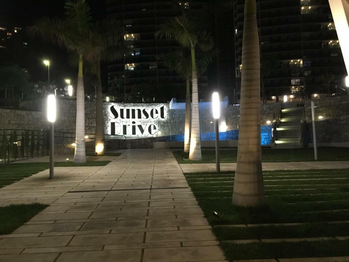Sunset Drive 90210 Apartment เบนิดอร์ม ภายนอก รูปภาพ